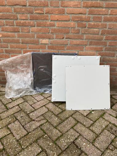 Lege ast transp. Met deksel