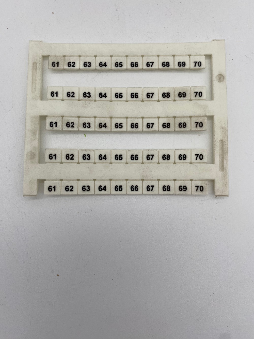 Kunstsstof klemnummer 61-70