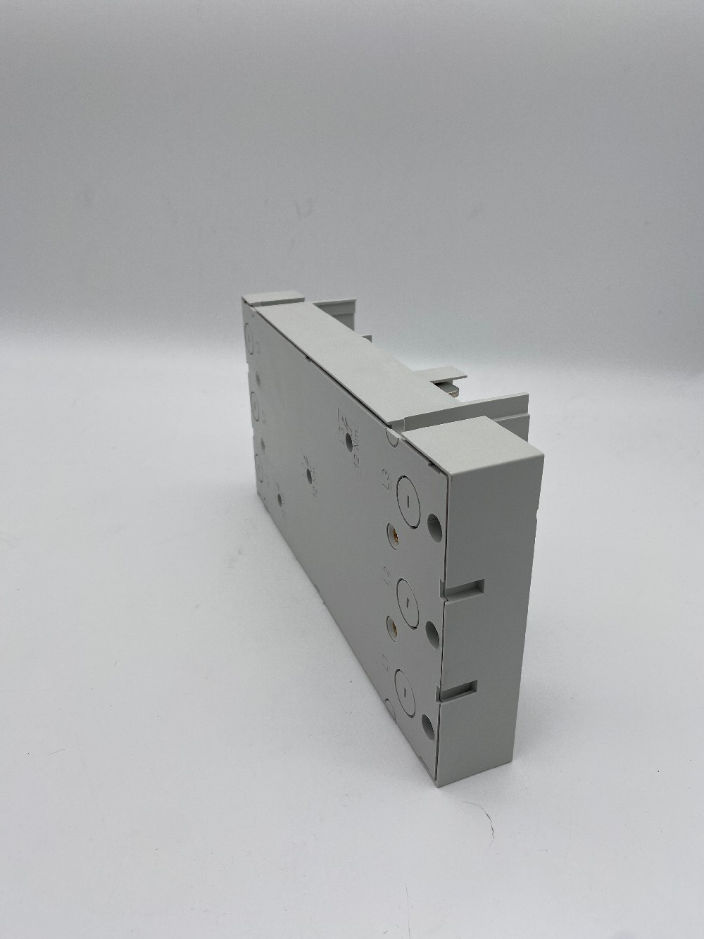 Busbar adapter